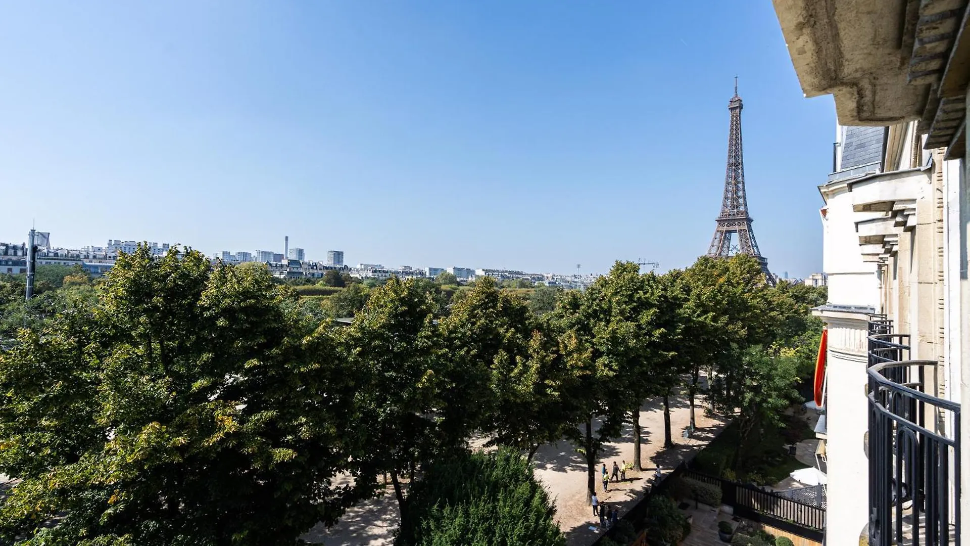 Luxury 4 Bedroom Eiffel Tower View Διαμέρισμα Παρίσι