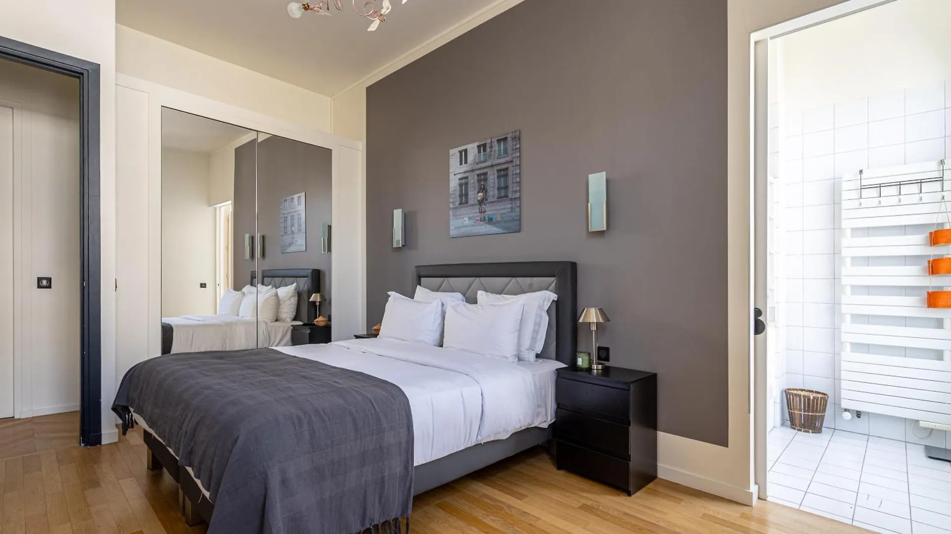 Luxury 4 Bedroom Eiffel Tower View Παρίσι