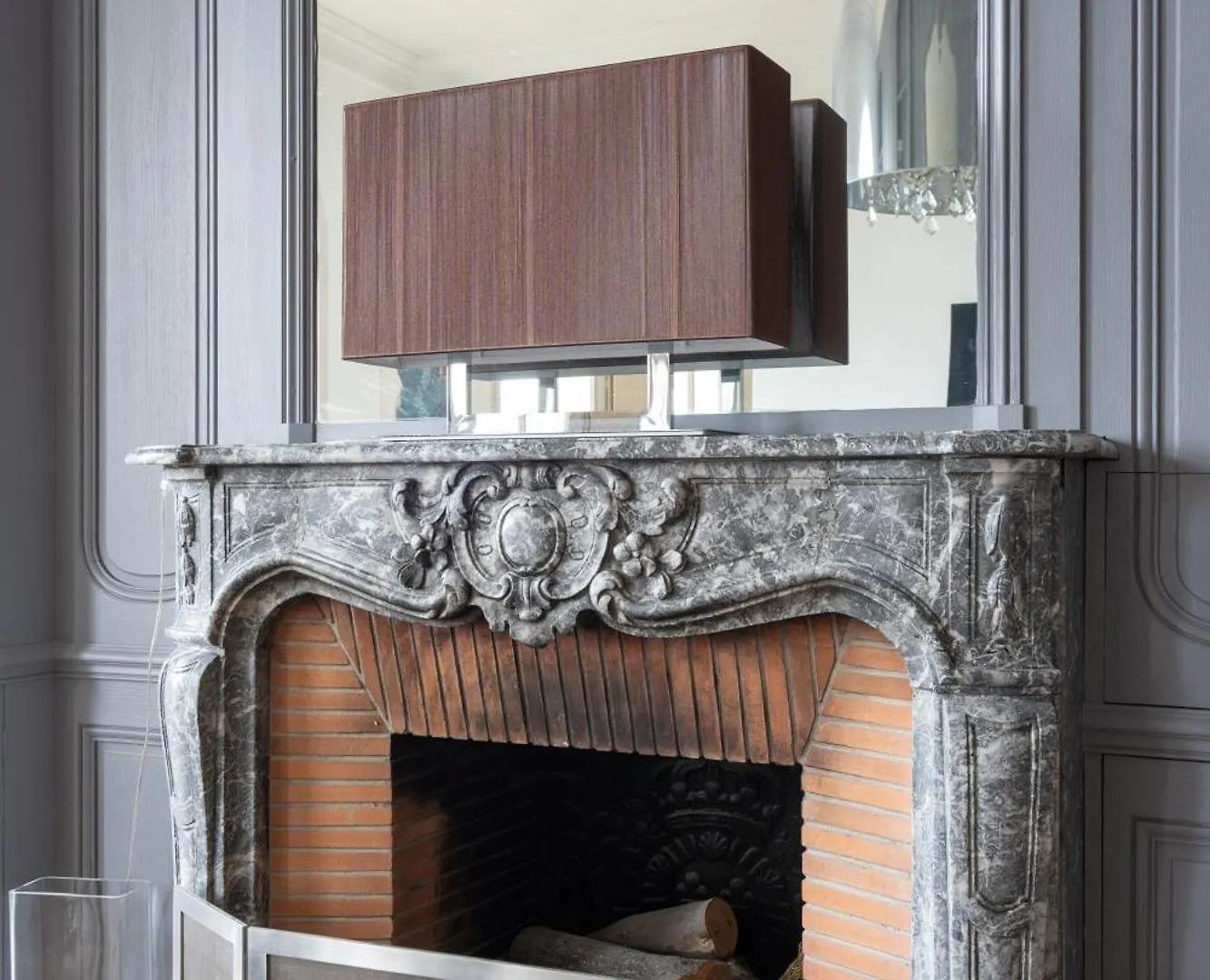 Luxury 4 Bedroom Eiffel Tower View Apartment