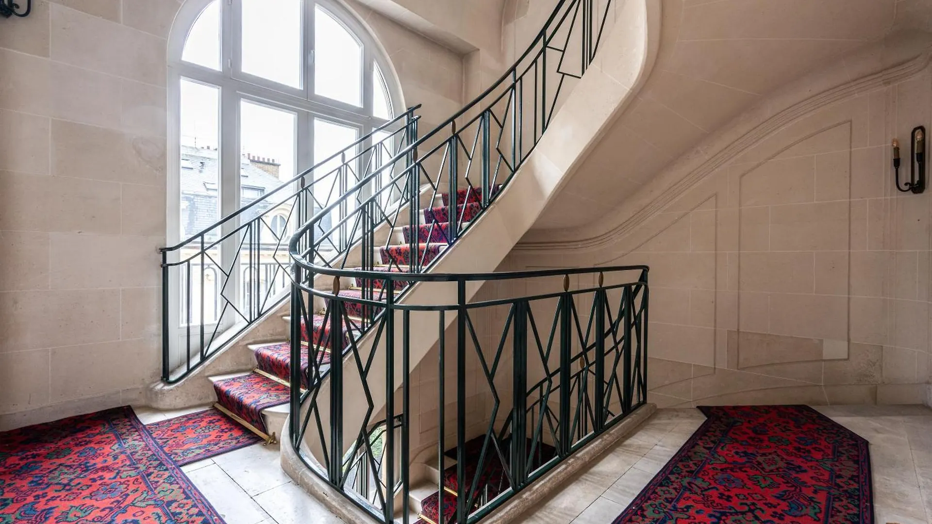 Luxury 4 Bedroom Eiffel Tower View Apartment