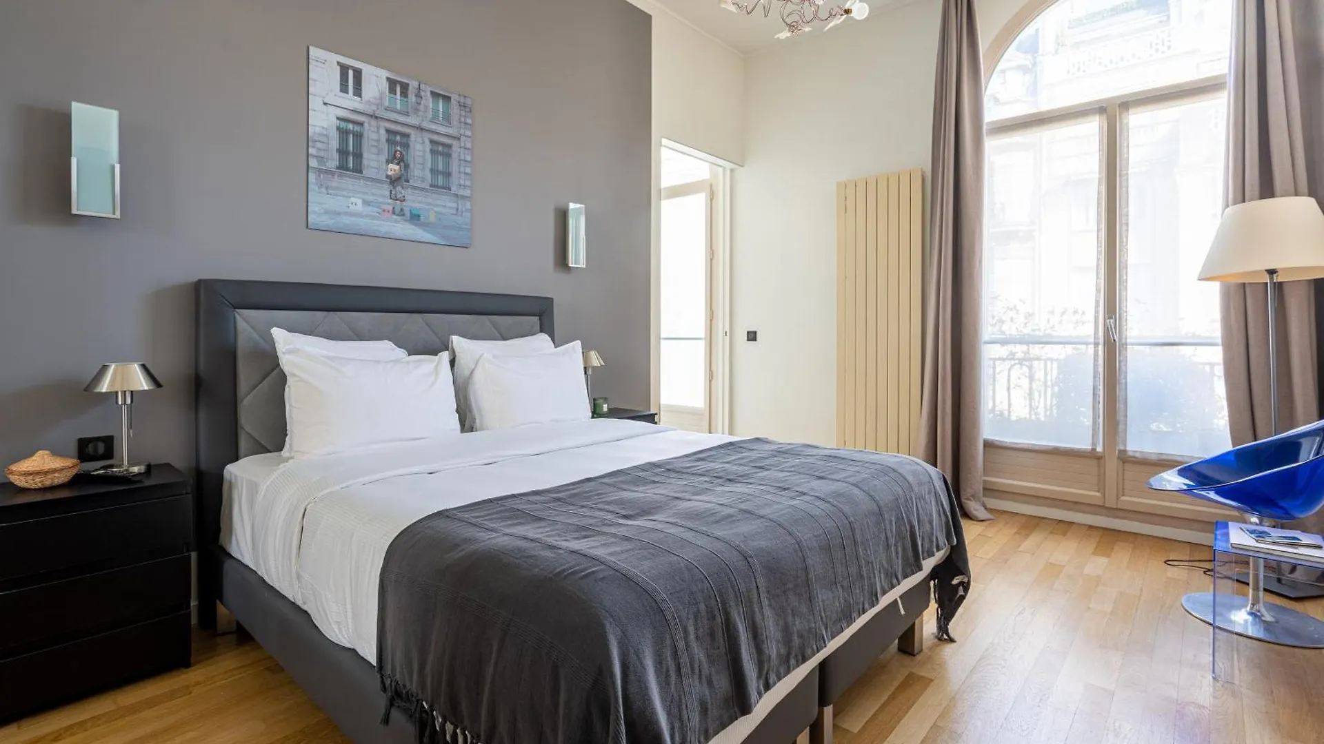 Apartment Luxury 4 Bedroom Eiffel Tower View