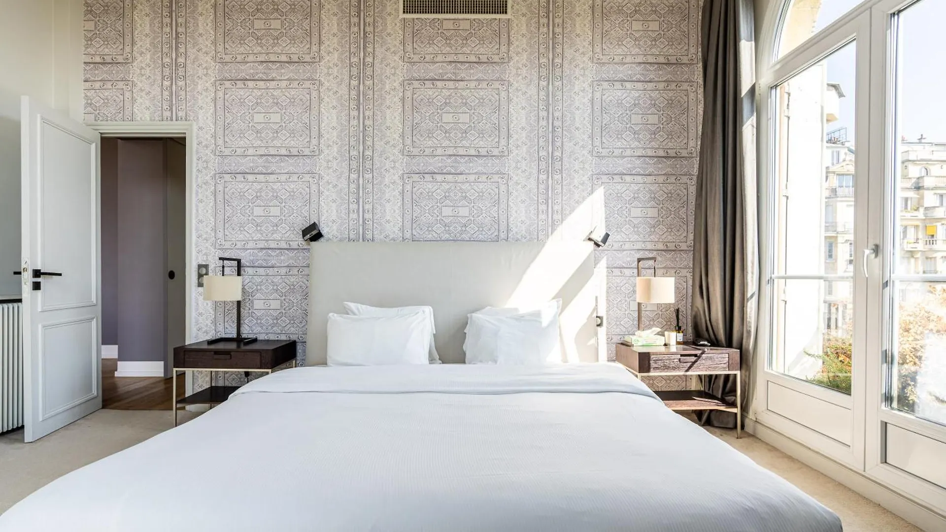 Apartment Luxury 4 Bedroom Eiffel Tower View Paris