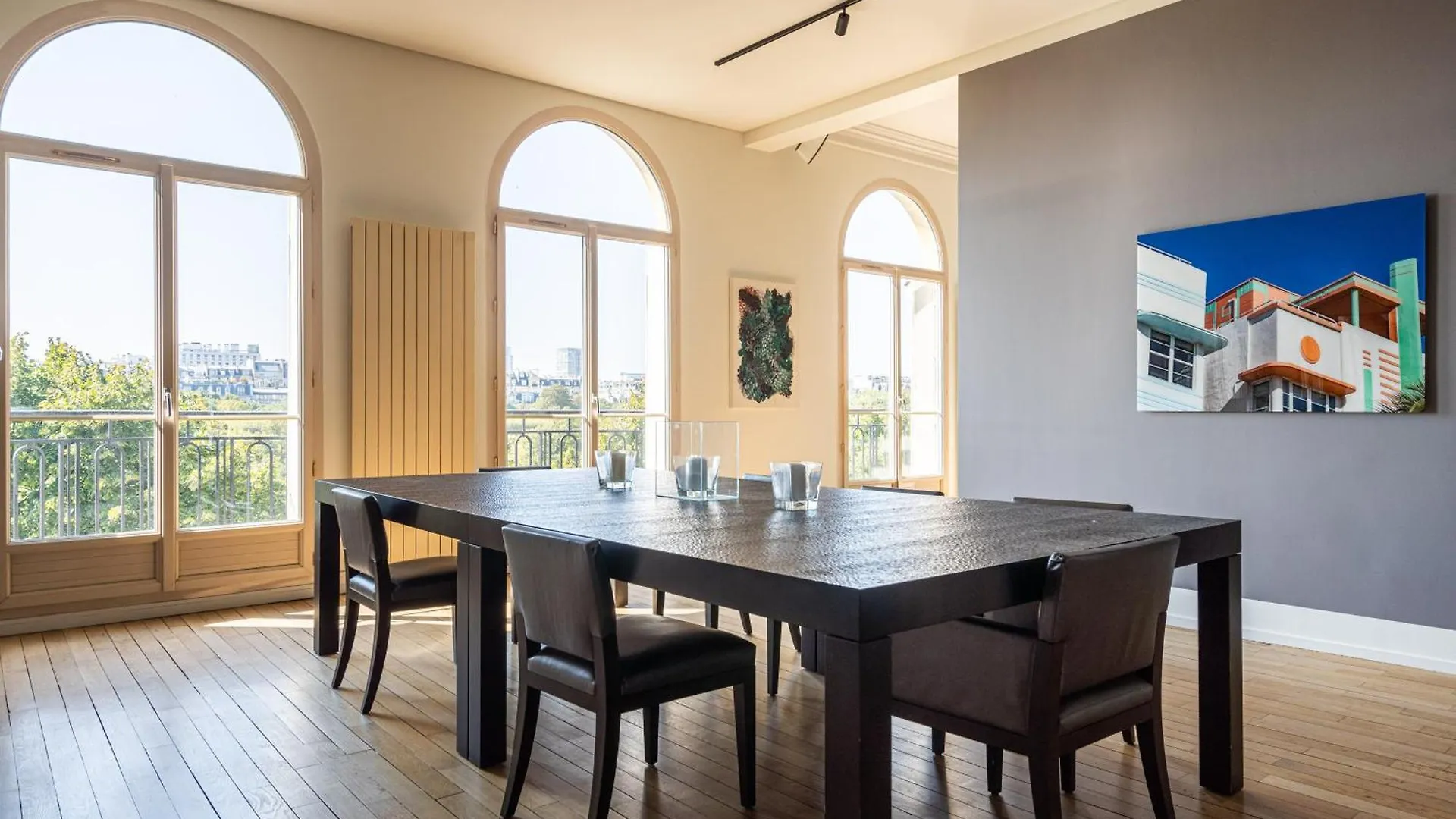 Luxury 4 Bedroom Eiffel Tower View